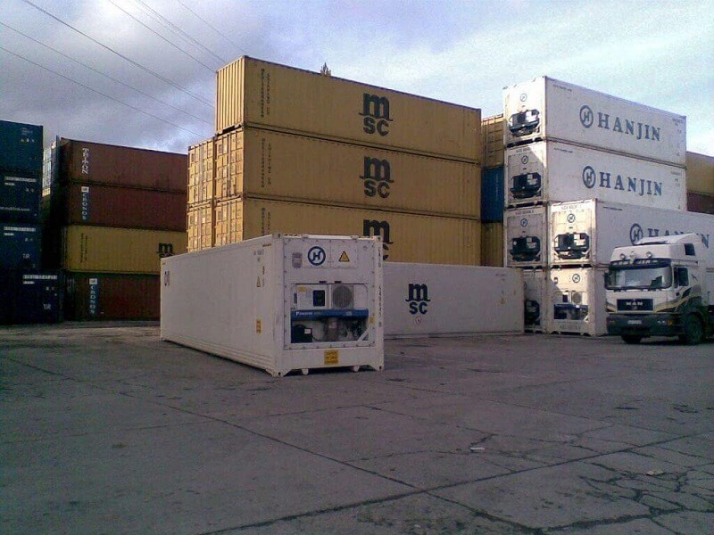 Container lạnh chính là dùng để vận chuyển những mặt hàng đông lạnh, tươi sống